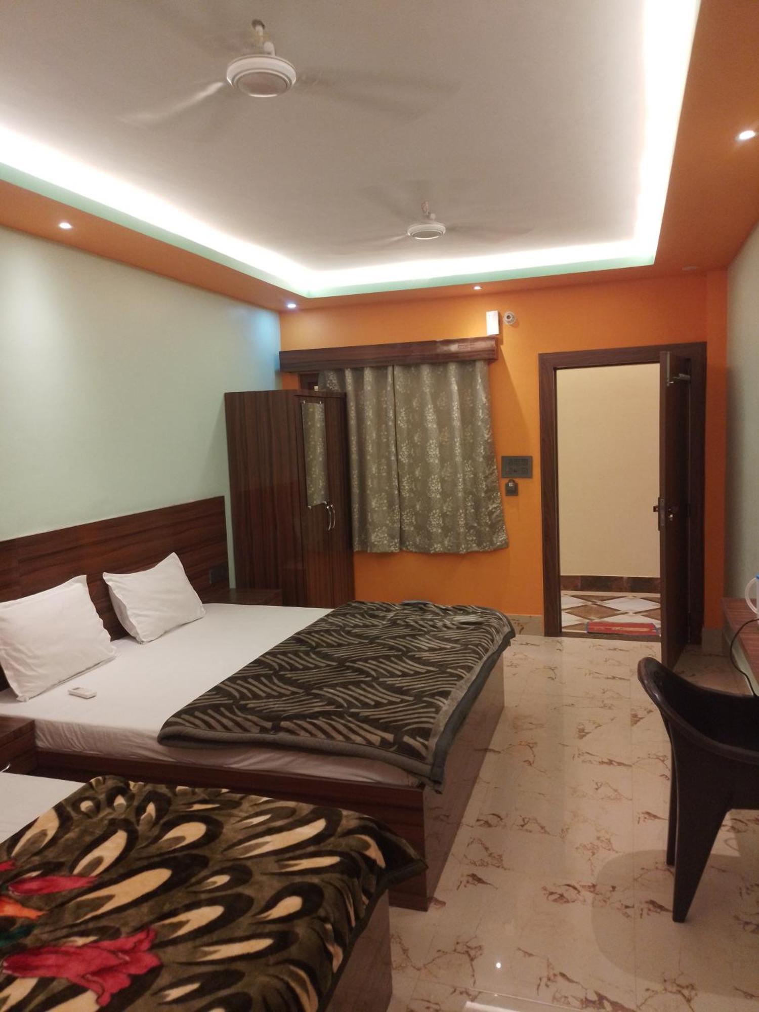 Siyaram Kunj Hotel Ayodhya Exterior foto